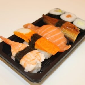 1.SUSHI VARIADO M