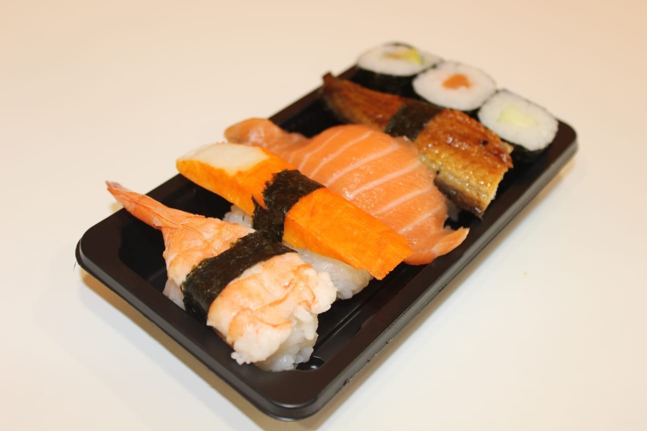 1.SUSHI VARIADO M